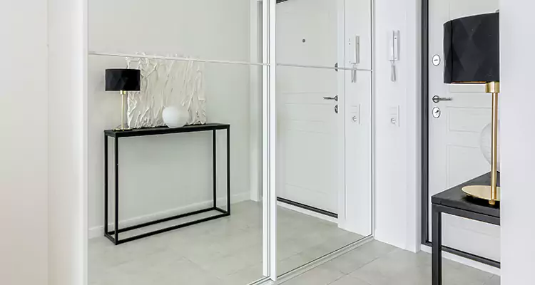 Mirrored Bifold Closet Doors Repair in Miramar, FL