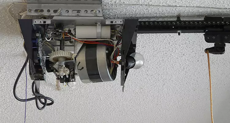 Emergency Garage Door Opener Repair in Miramar, FL