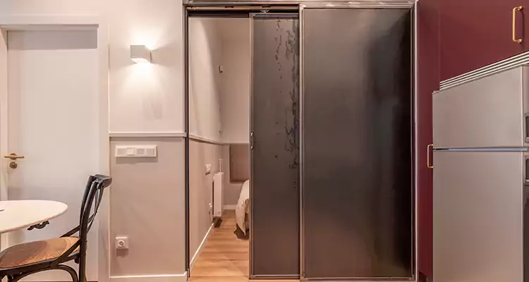 We Fix Closet Sliding Door in Miramar, FL 