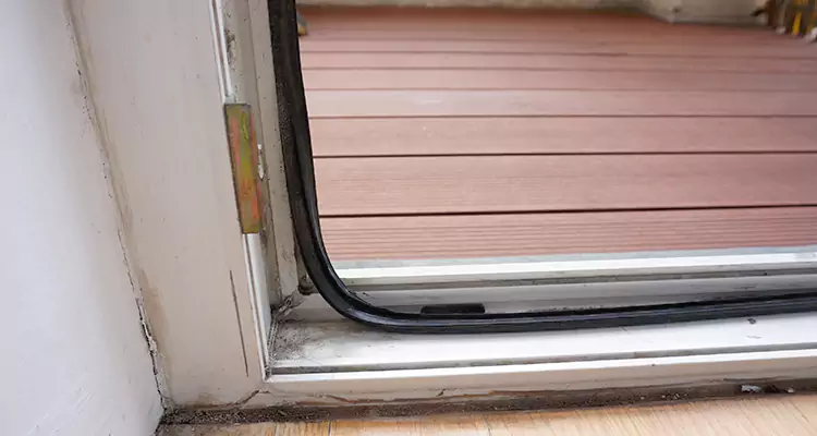Why Choose Us for Leaking Sliding Glass Door Repair in Miramar, FL?