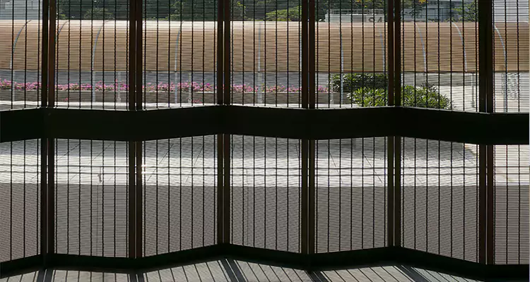 Front Screen Door Repair in Miramar, FL