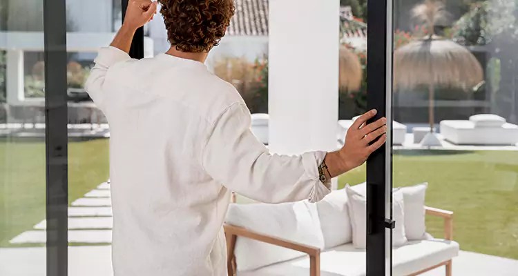 Sliding Screen Door Maintenance for Closing Issues in Miramar, FL