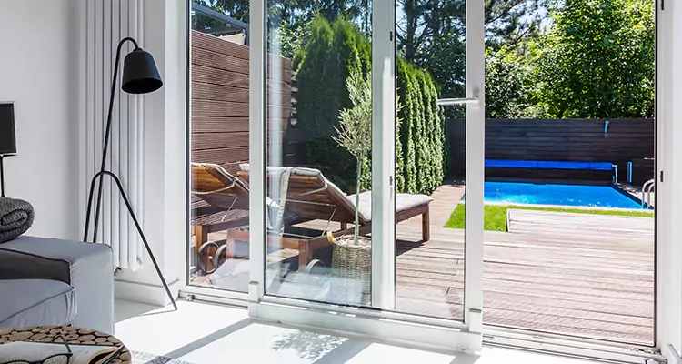 Fixing A Sliding Screen Door Roller in Miramar, FL