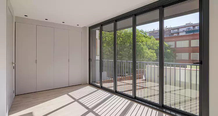 Fix Sliding Screen Door Track in Miramar, FL