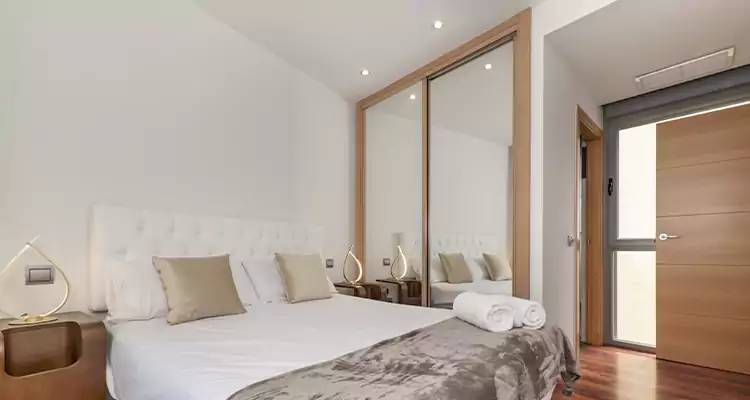 Sliding Wardrobe Door Mirror Replacement in Miramar, FL